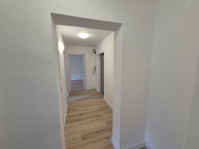 Mosilor / decomandat / et 2 / Metroul Obor 5 minute /