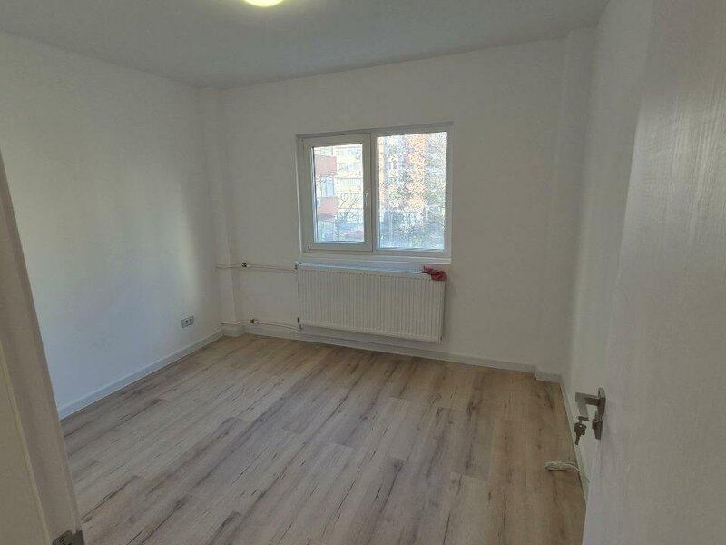 Mosilor / decomandat / et 2 / Metroul Obor 5 minute /