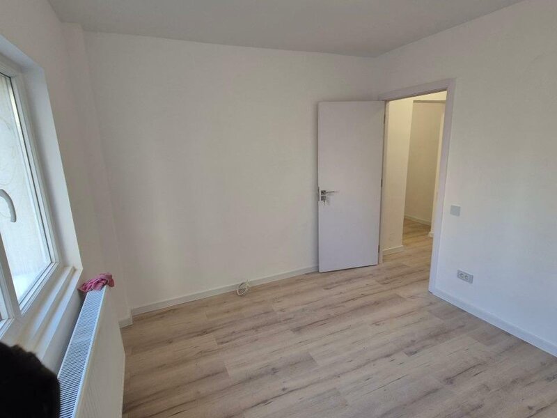 Mosilor / decomandat / et 2 / Metroul Obor 5 minute /