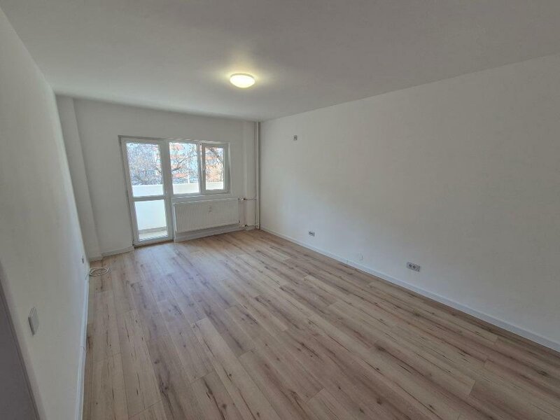 Mosilor / decomandat / et 2 / Metroul Obor 5 minute /